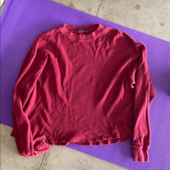 Red Henley Shirt - Brandy Melville - Picture 1 of 3